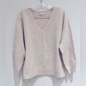 Ann Taylor Loft V-neck pullover sweater. Beige size XS